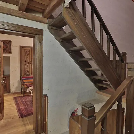 Yoruk Stone House * 아바노스